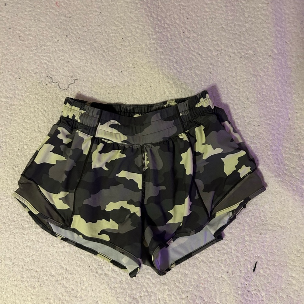 Lululemon hotty hot shorts